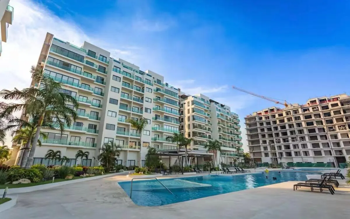 Luxury Apartment In Playa Del Carmen