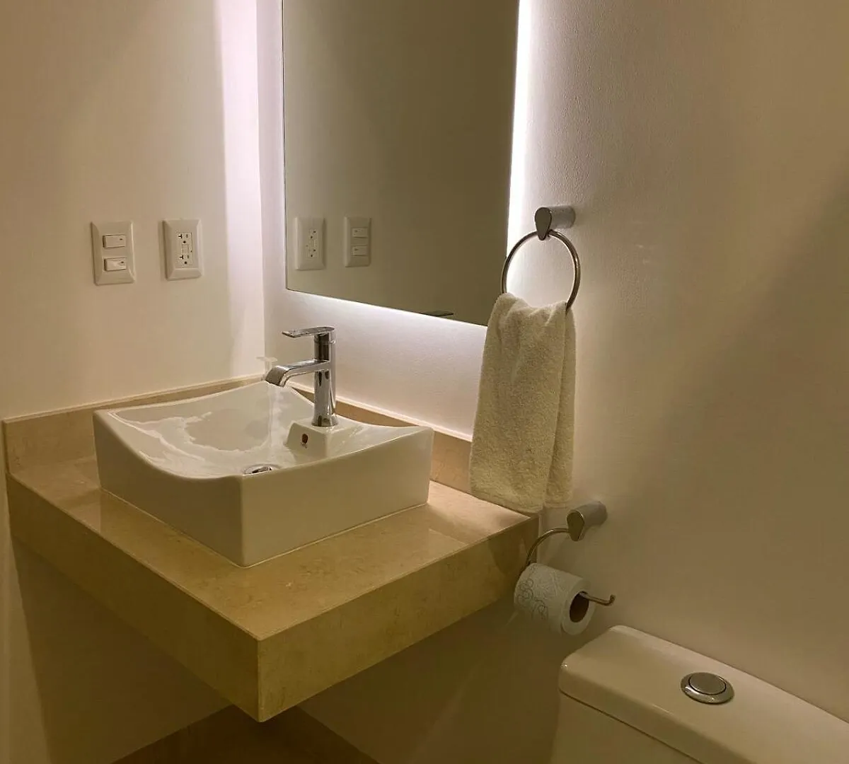 Luxury Apartment In Playa Del Carmen