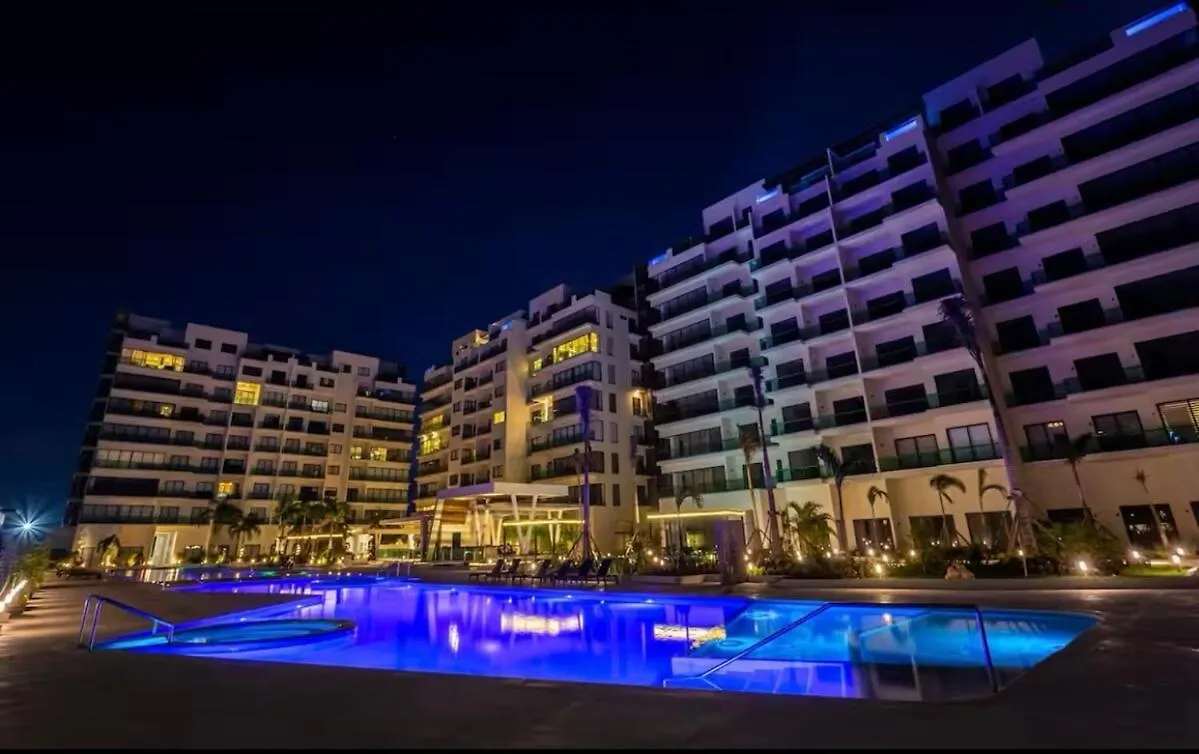 Luxury Apartment In Playa Del Carmen